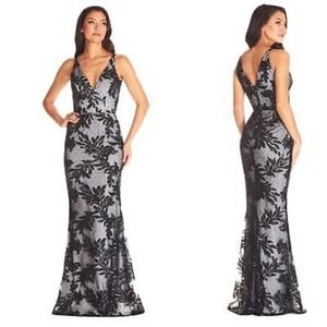 COPY - NWOT Stunning and flattering Dress the Population Sharon Lace Gown